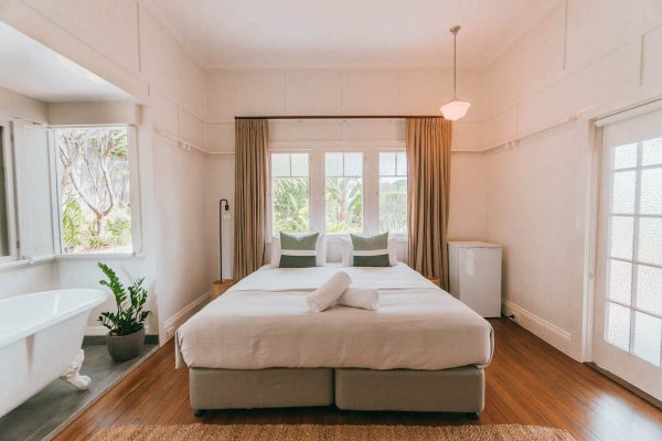 Bask and Stow; mid century modern boutique hotel in Byron Bay interior
